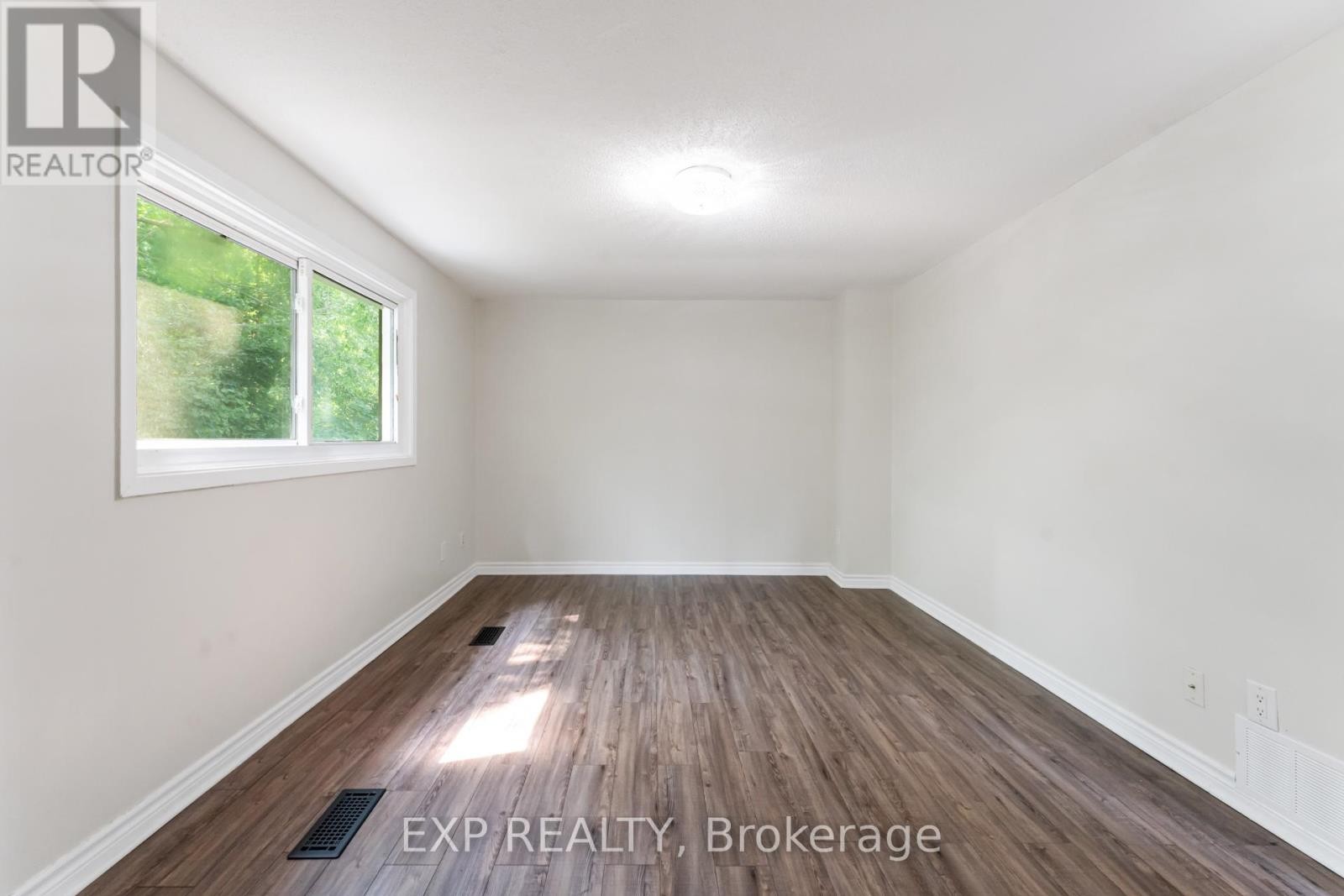 












91 - 3190 STOCKTON DRIVE

,
Ottawa,




Ontario
K1T1S1

