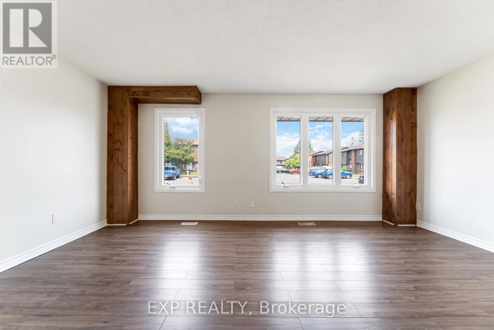












91 - 3190 STOCKTON DRIVE

,
Ottawa,




Ontario
K1T1S1

