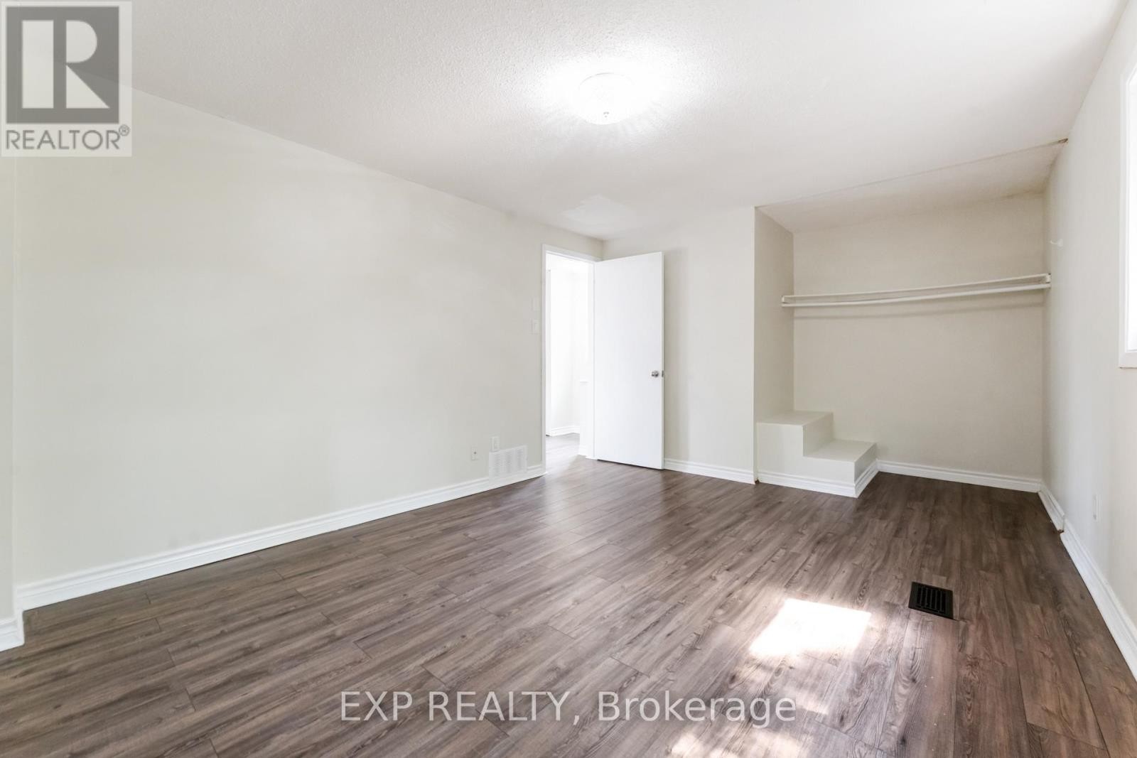 












91 - 3190 STOCKTON DRIVE

,
Ottawa,




Ontario
K1T1S1

