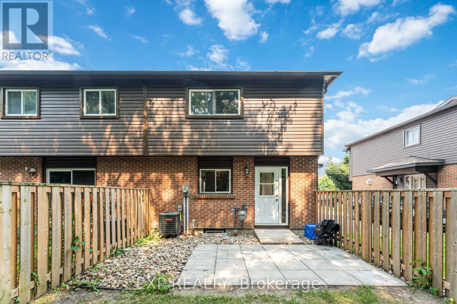 












91 - 3190 STOCKTON DRIVE

,
Ottawa,




Ontario
K1T1S1

