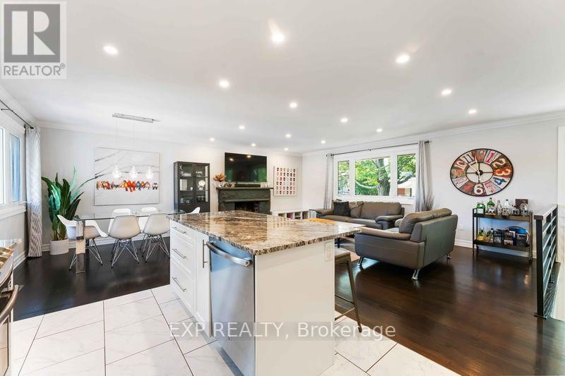 












669 FARMINGTON AVENUE

,
Ottawa,




Ontario
K1V7H4

