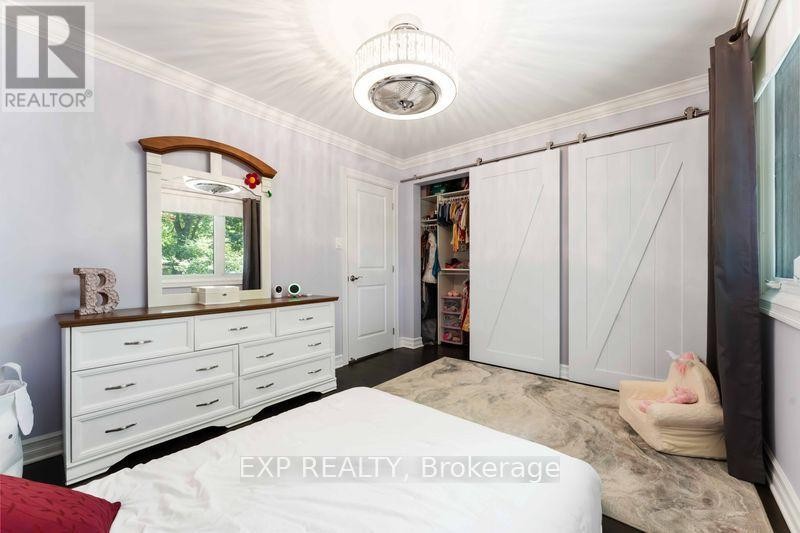 












669 FARMINGTON AVENUE

,
Ottawa,




Ontario
K1V7H4

