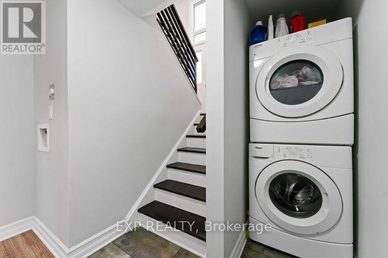 












669 FARMINGTON AVENUE

,
Ottawa,




Ontario
K1V7H4


