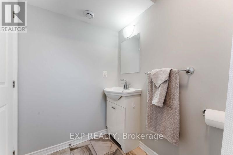 












669 FARMINGTON AVENUE

,
Ottawa,




Ontario
K1V7H4

