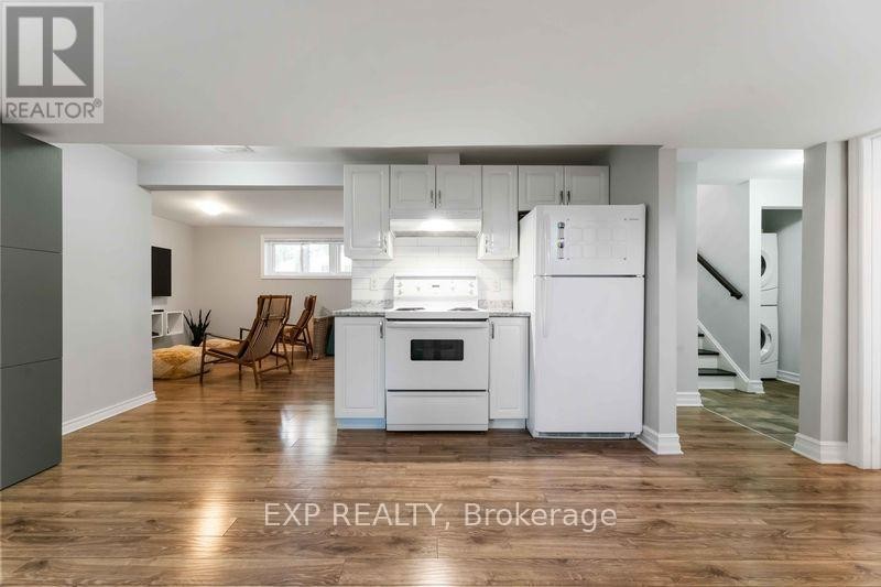 












669 FARMINGTON AVENUE

,
Ottawa,




Ontario
K1V7H4

