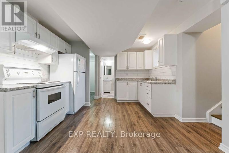 












669 FARMINGTON AVENUE

,
Ottawa,




Ontario
K1V7H4

