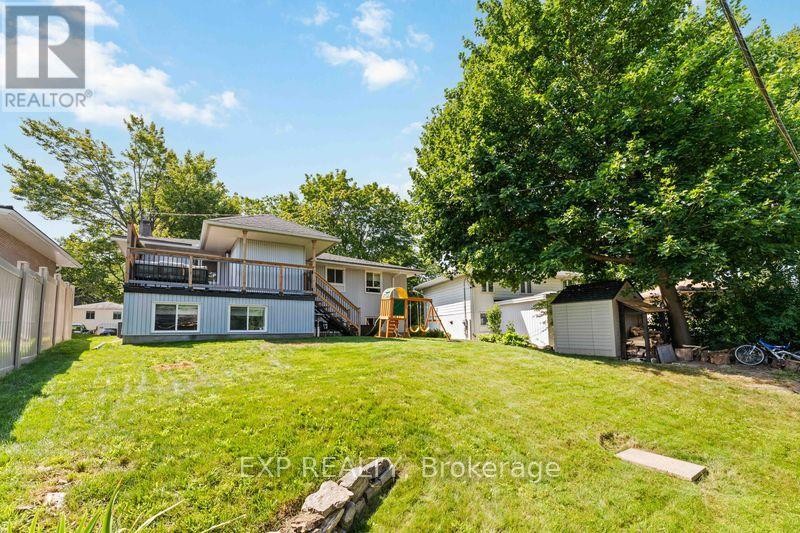 












669 FARMINGTON AVENUE

,
Ottawa,




Ontario
K1V7H4

