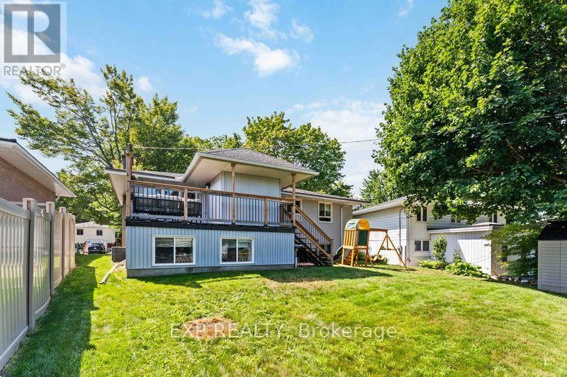 












669 FARMINGTON AVENUE

,
Ottawa,




Ontario
K1V7H4

