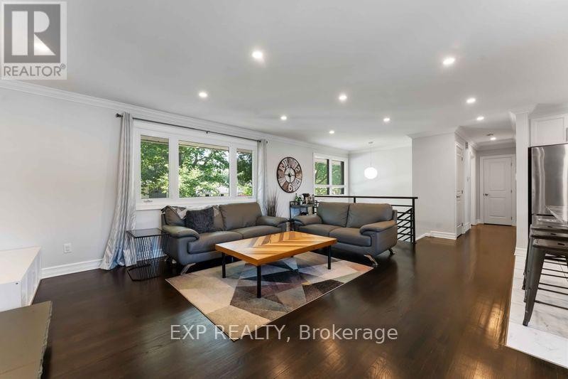 












669 FARMINGTON AVENUE

,
Ottawa,




Ontario
K1V7H4

