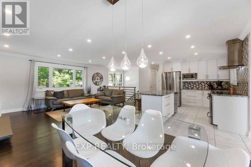 












669 FARMINGTON AVENUE

,
Ottawa,




Ontario
K1V7H4

