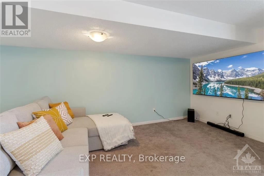 












11 DUNDALK PRIVATE

,
Ottawa,




Ontario
K2J0J5

