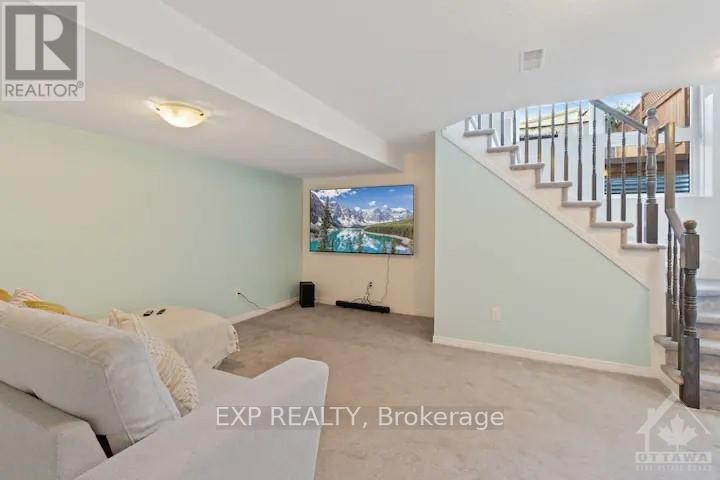 












11 DUNDALK PRIVATE

,
Ottawa,




Ontario
K2J0J5

