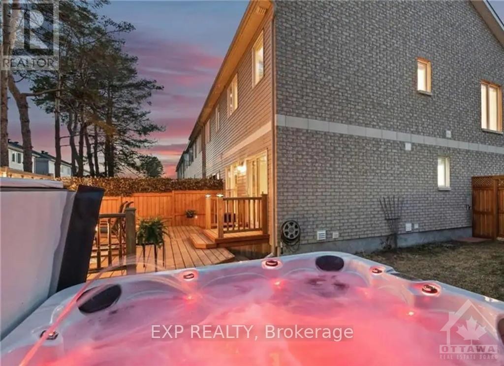 












11 DUNDALK PRIVATE

,
Ottawa,




Ontario
K2J0J5

