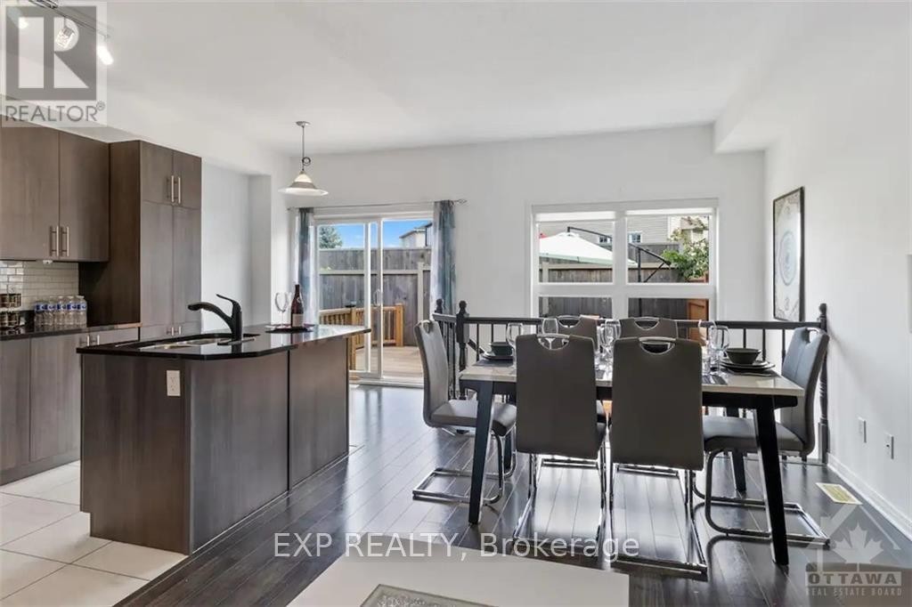 












11 DUNDALK PRIVATE

,
Ottawa,




Ontario
K2J0J5

