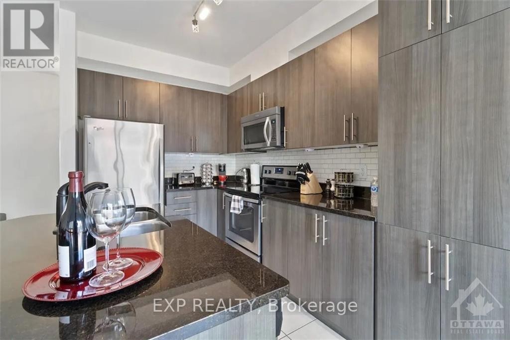 












11 DUNDALK PRIVATE

,
Ottawa,




Ontario
K2J0J5

