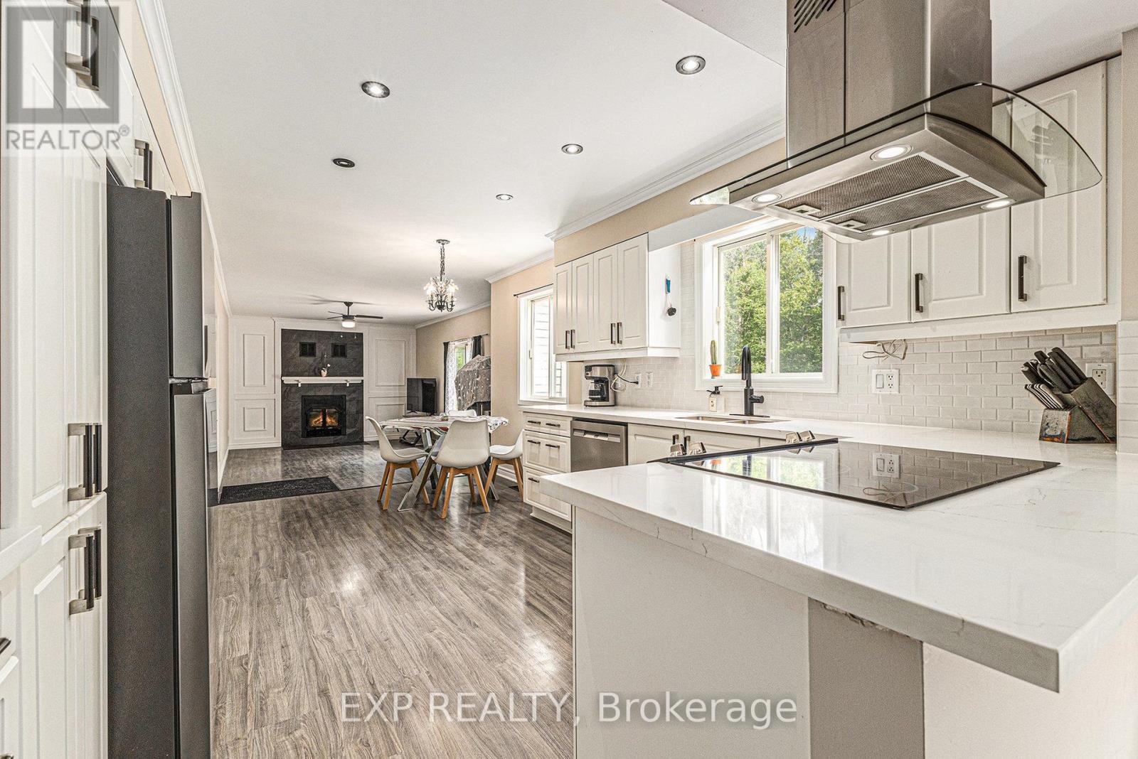 












502 BENNETT ROAD

,
North Grenville,




Ontario
K0G1J0

