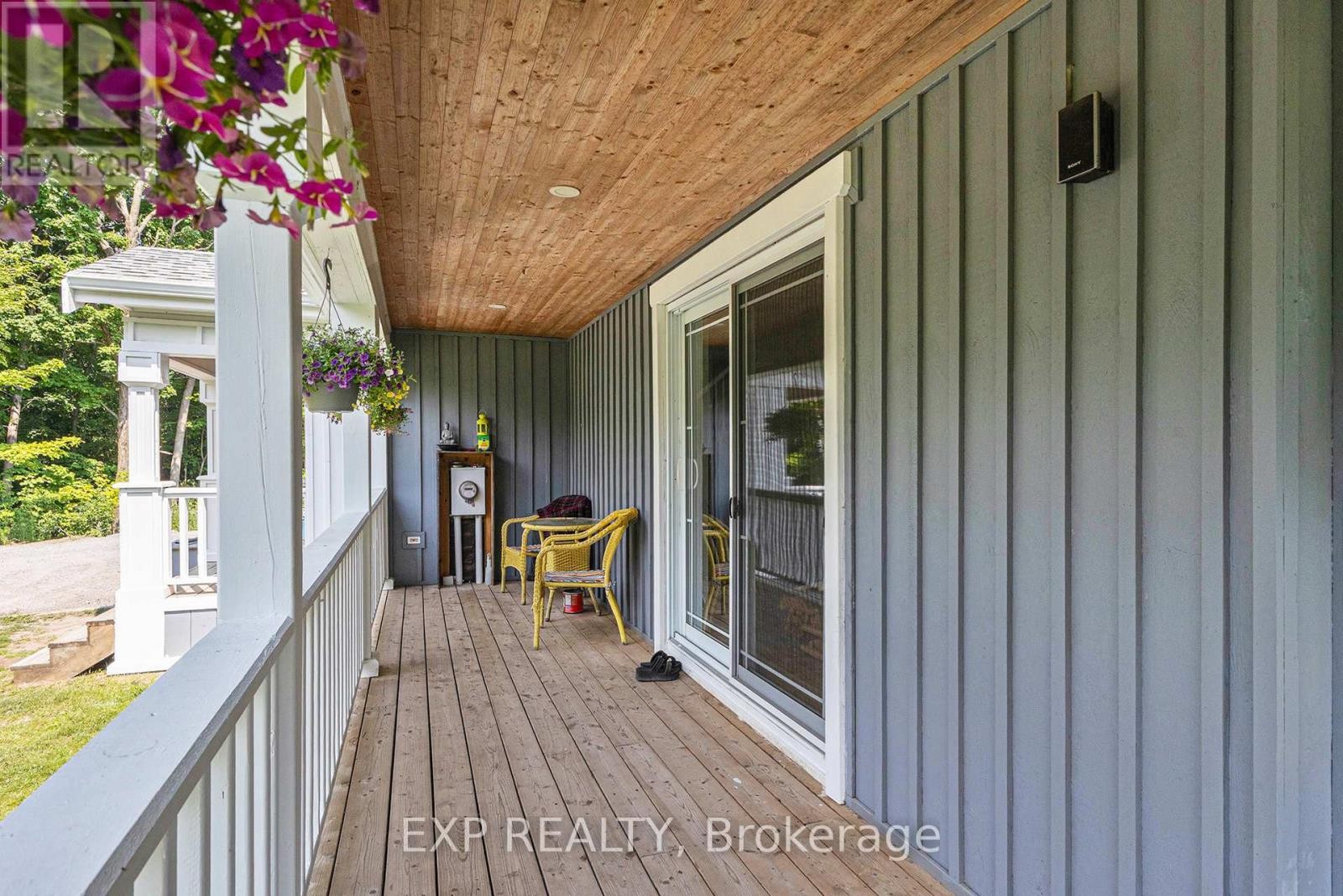 












502 BENNETT ROAD

,
North Grenville,




Ontario
K0G1J0


