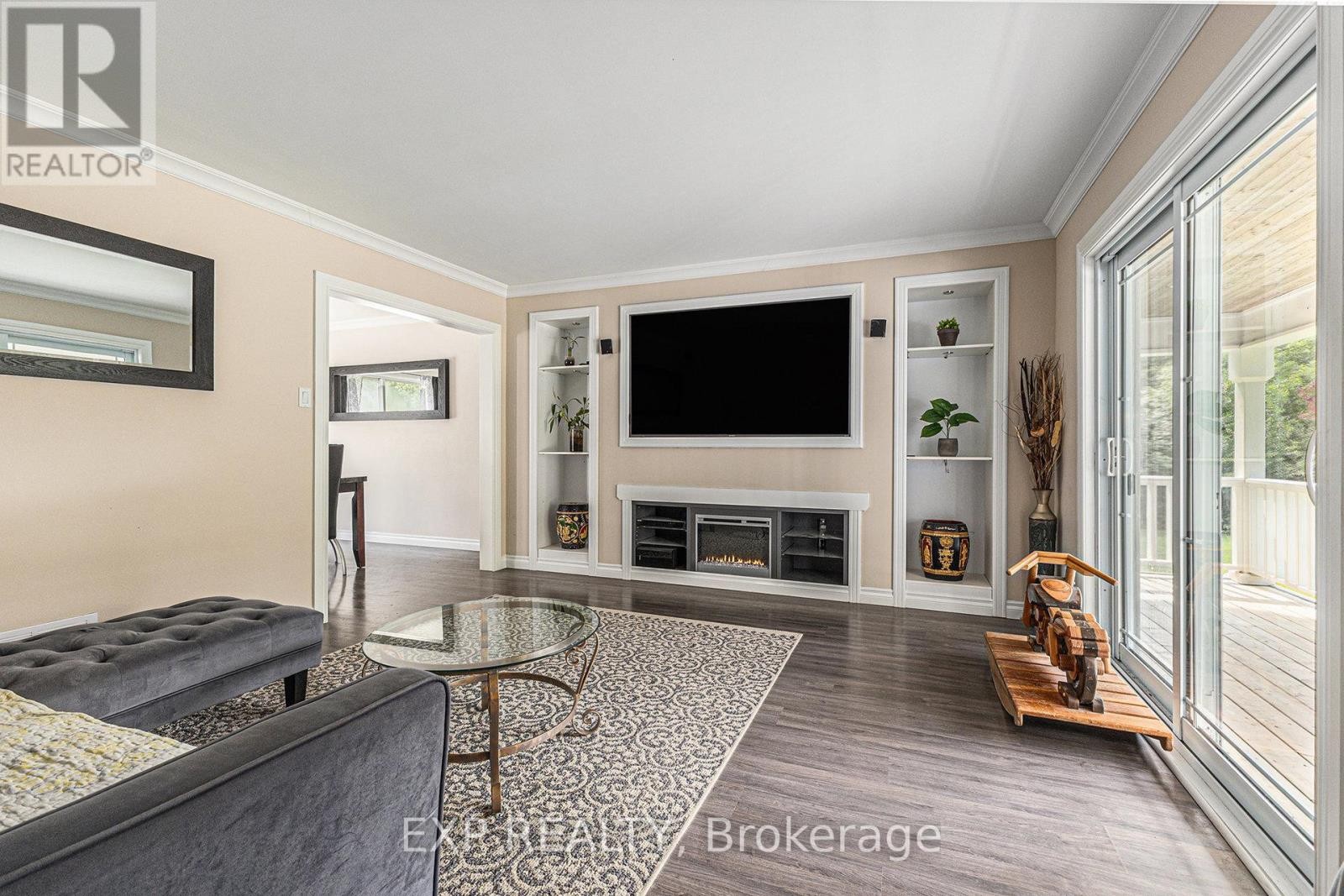












502 BENNETT ROAD

,
North Grenville,




Ontario
K0G1J0

