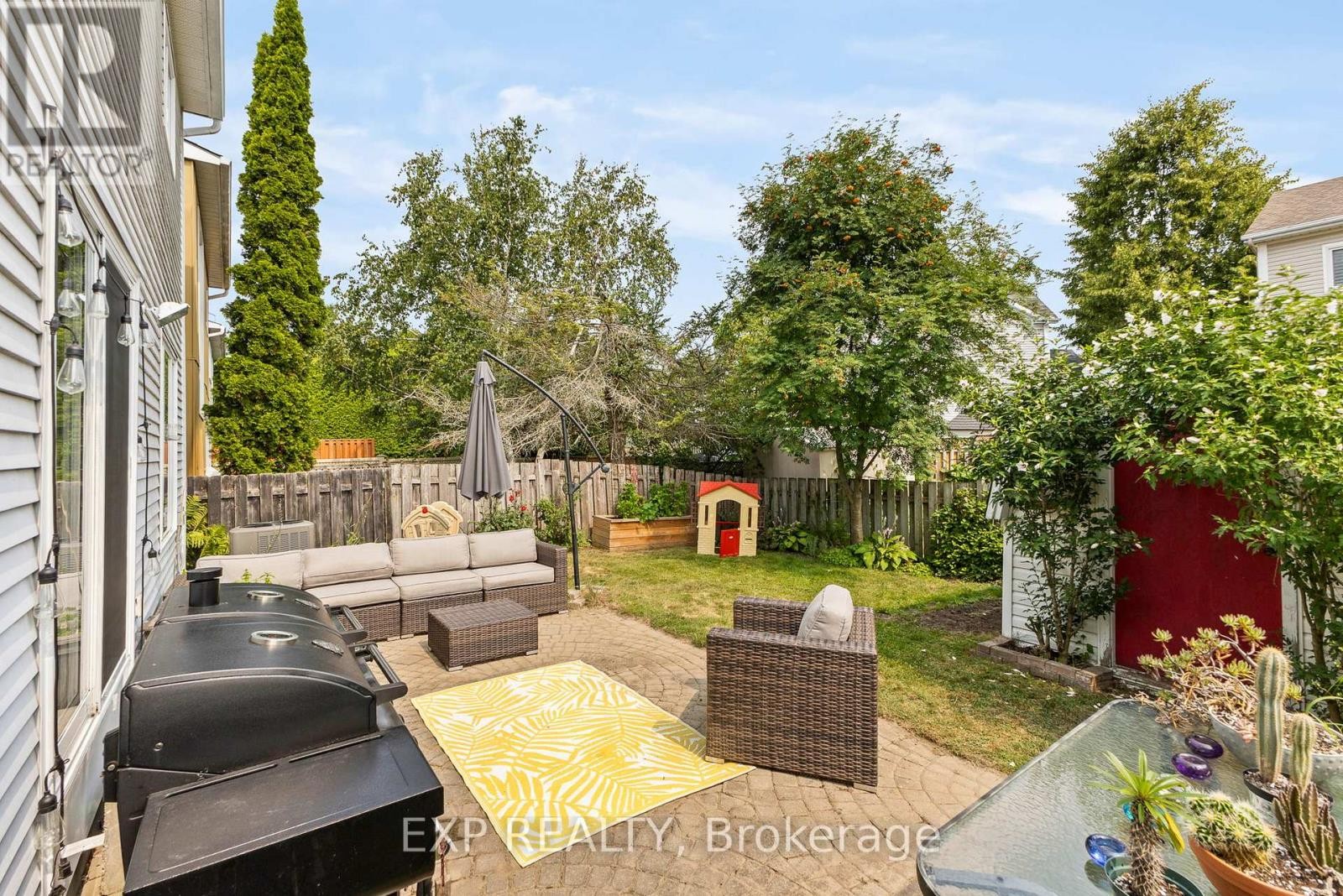 












41 BLUEGRASS DRIVE

,
Ottawa,




Ontario
K2M1G2

