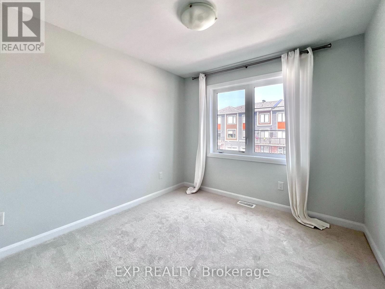 












343 RAHEEN COURT

,
Ottawa,




Ontario
K2J7C2

