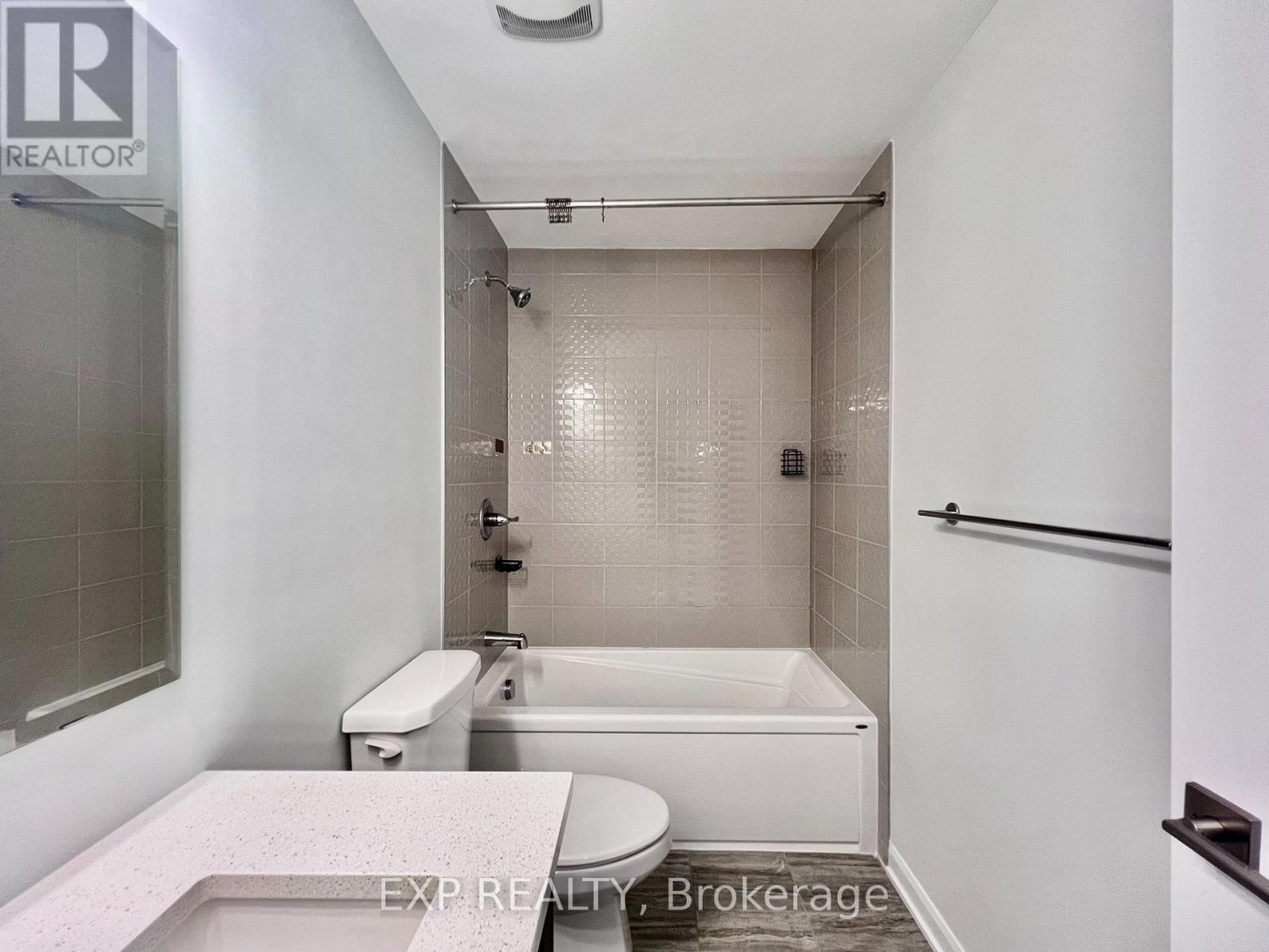 












343 RAHEEN COURT

,
Ottawa,




Ontario
K2J7C2


