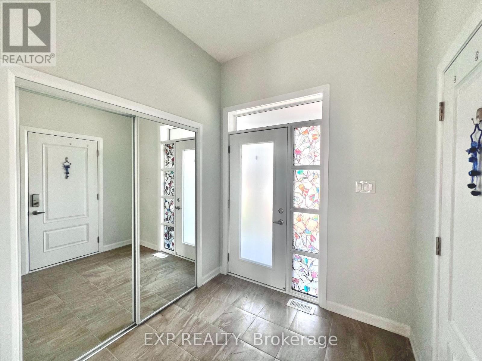 












343 RAHEEN COURT

,
Ottawa,




Ontario
K2J7C2

