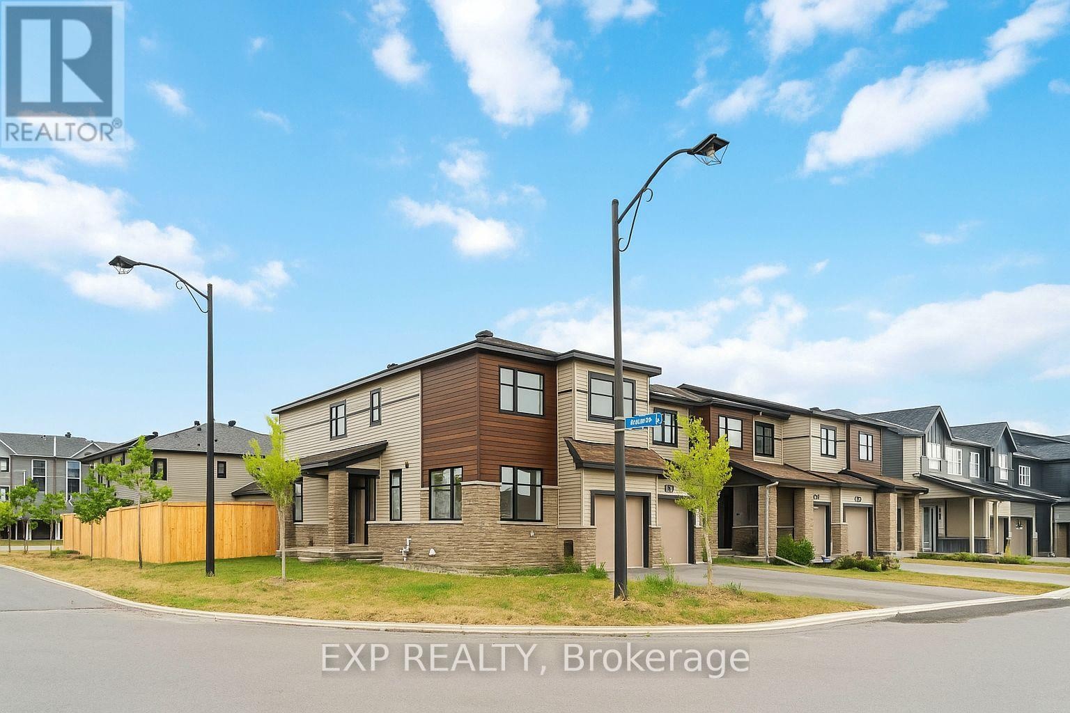 












729 DONERAILE WALK

,
Ottawa,




Ontario
K2J7B9

