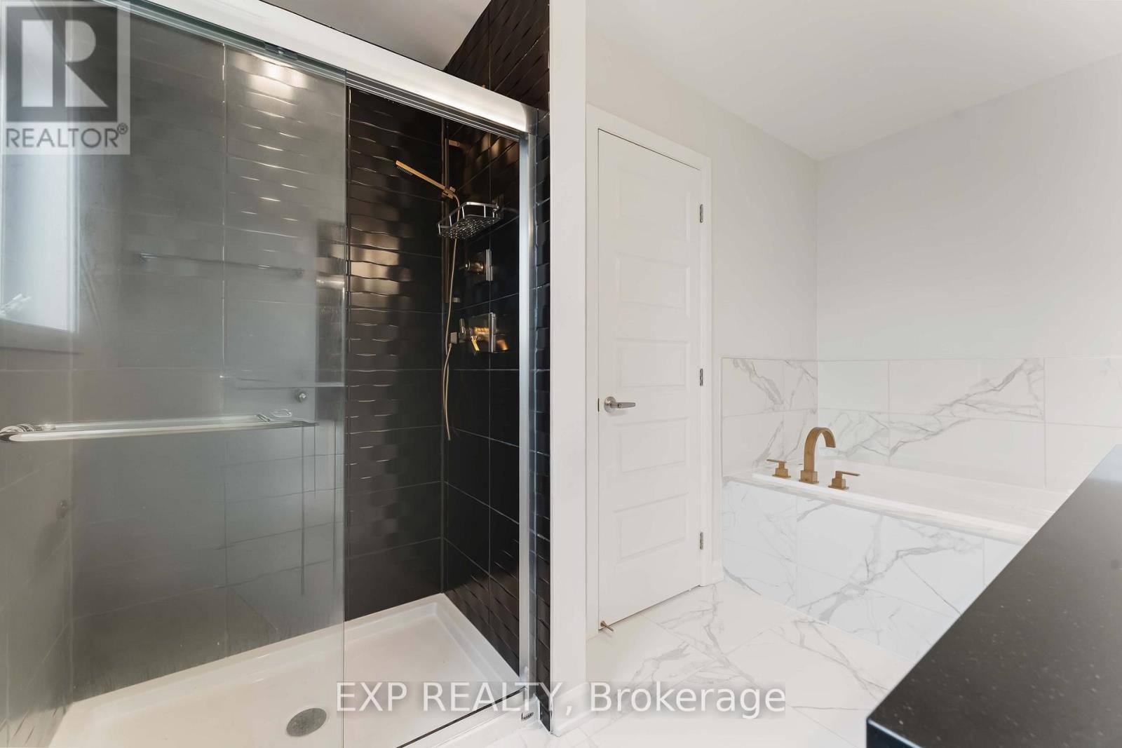 












729 DONERAILE WALK

,
Ottawa,




Ontario
K2J7B9

