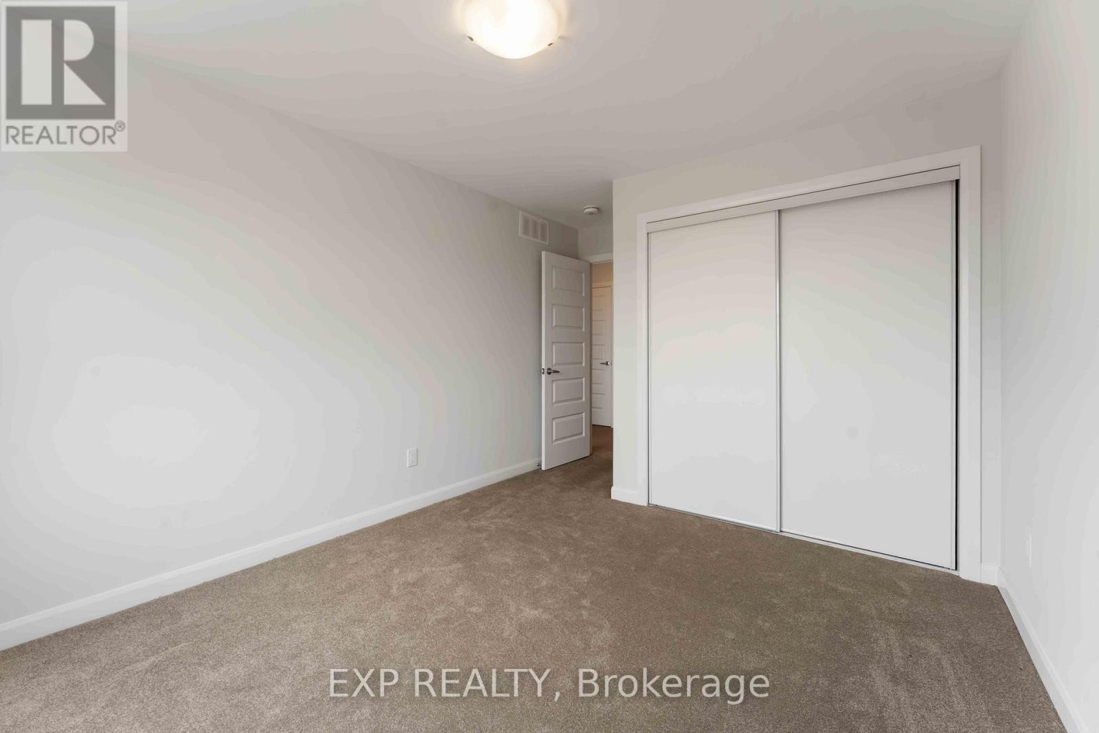 












729 DONERAILE WALK

,
Ottawa,




Ontario
K2J7B9

