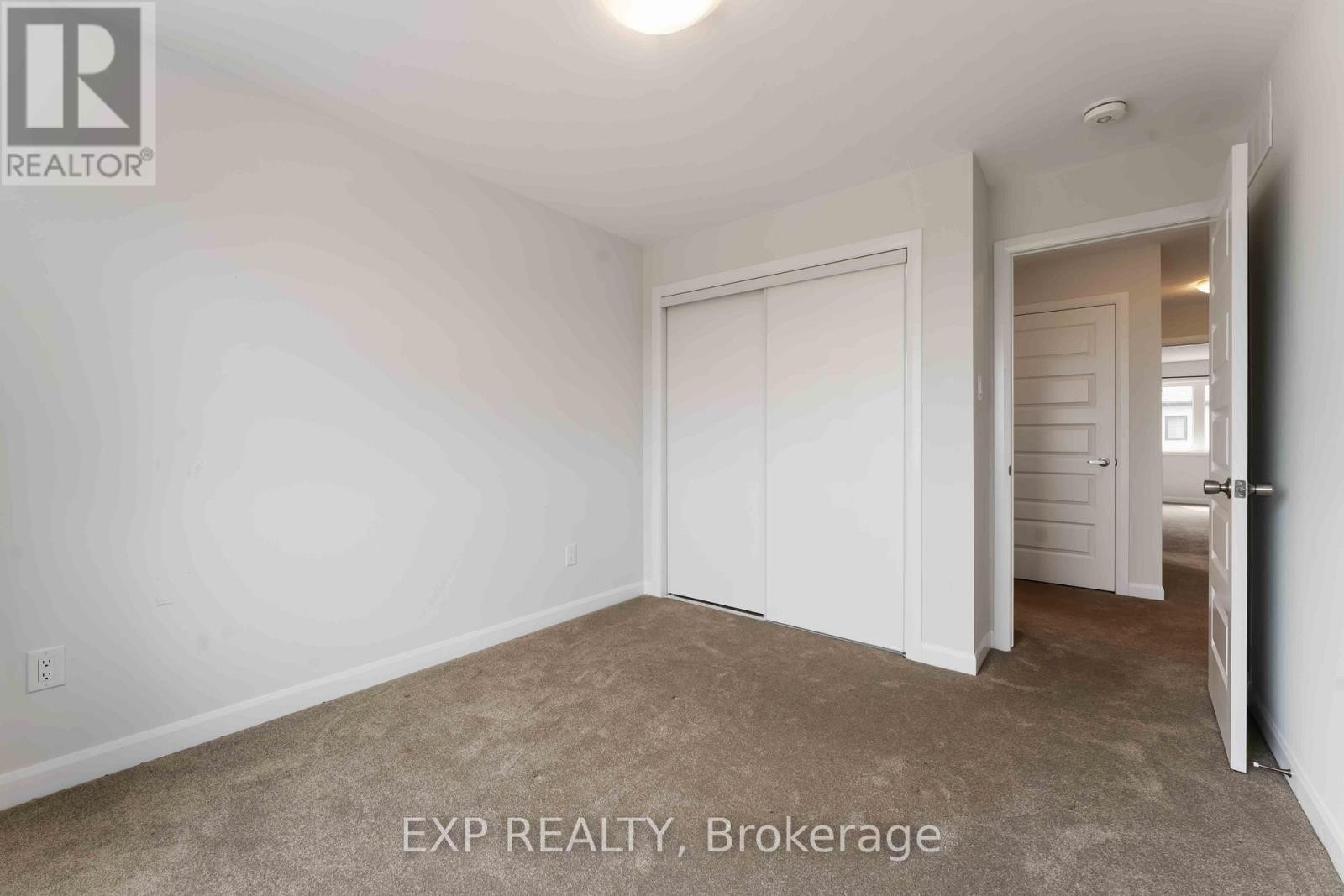 












729 DONERAILE WALK

,
Ottawa,




Ontario
K2J7B9

