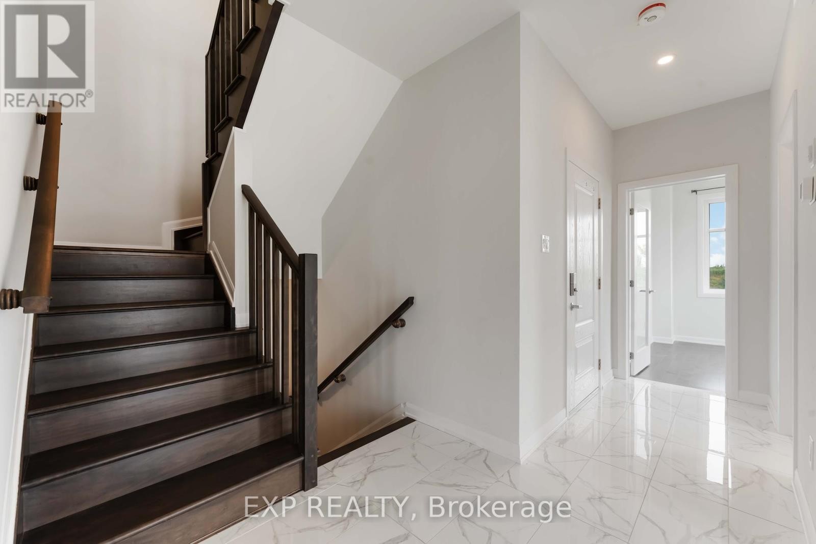 












729 DONERAILE WALK

,
Ottawa,




Ontario
K2J7B9

