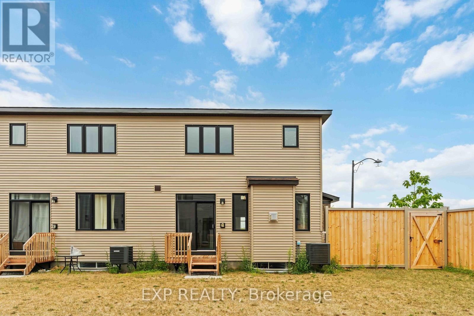 












729 DONERAILE WALK

,
Ottawa,




Ontario
K2J7B9


