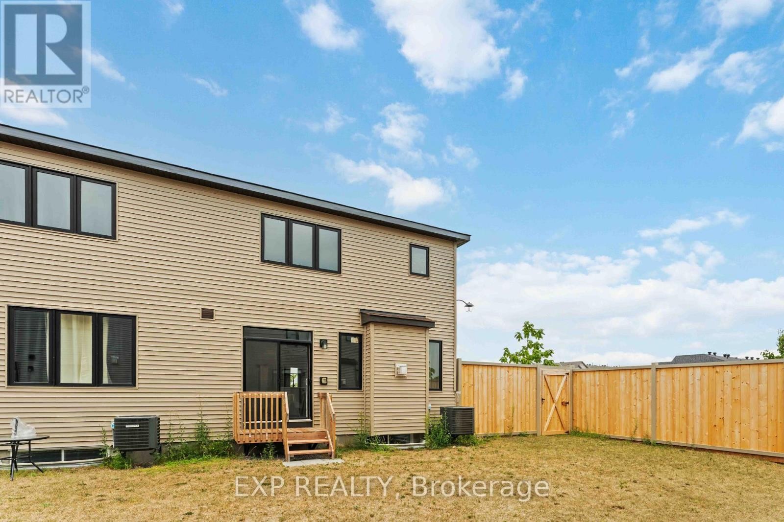 












729 DONERAILE WALK

,
Ottawa,




Ontario
K2J7B9

