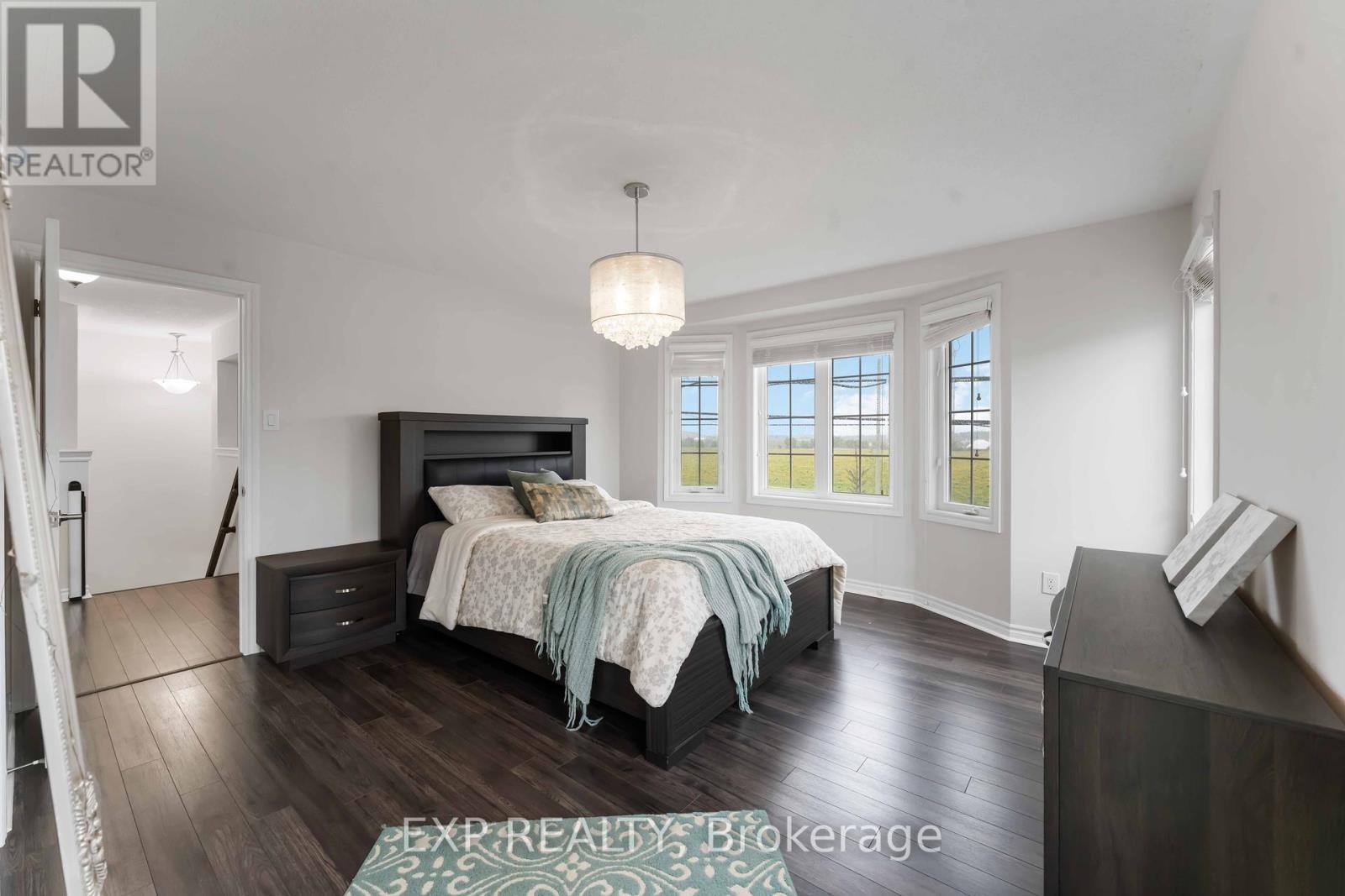 












226 PAR-LA-VILLE CIRCLE

,
Ottawa,




Ontario
K2S0T6

