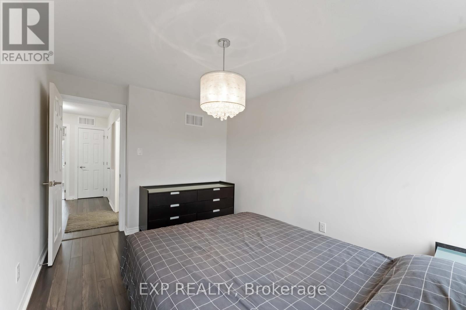 












226 PAR-LA-VILLE CIRCLE

,
Ottawa,




Ontario
K2S0T6

