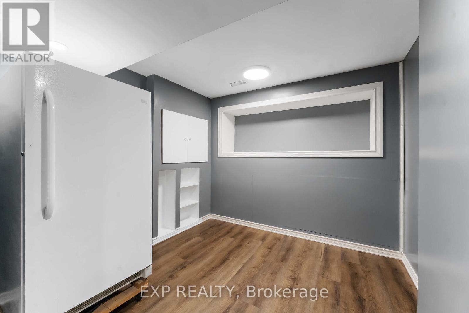 












226 PAR-LA-VILLE CIRCLE

,
Ottawa,




Ontario
K2S0T6

