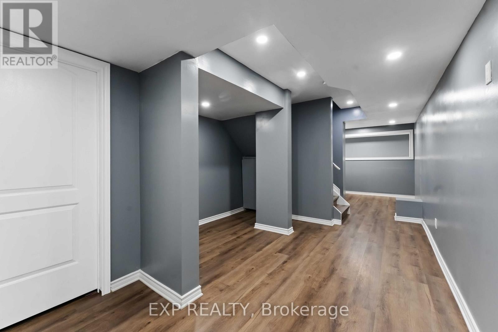 












226 PAR-LA-VILLE CIRCLE

,
Ottawa,




Ontario
K2S0T6

