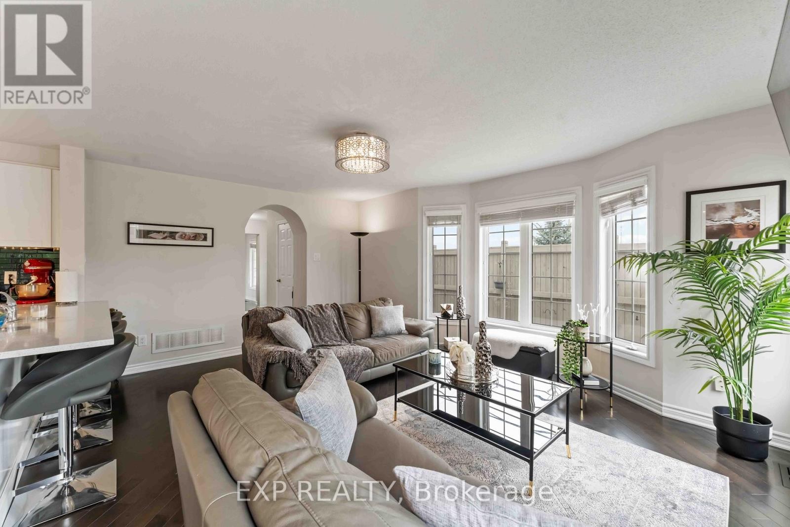 












226 PAR-LA-VILLE CIRCLE

,
Ottawa,




Ontario
K2S0T6


