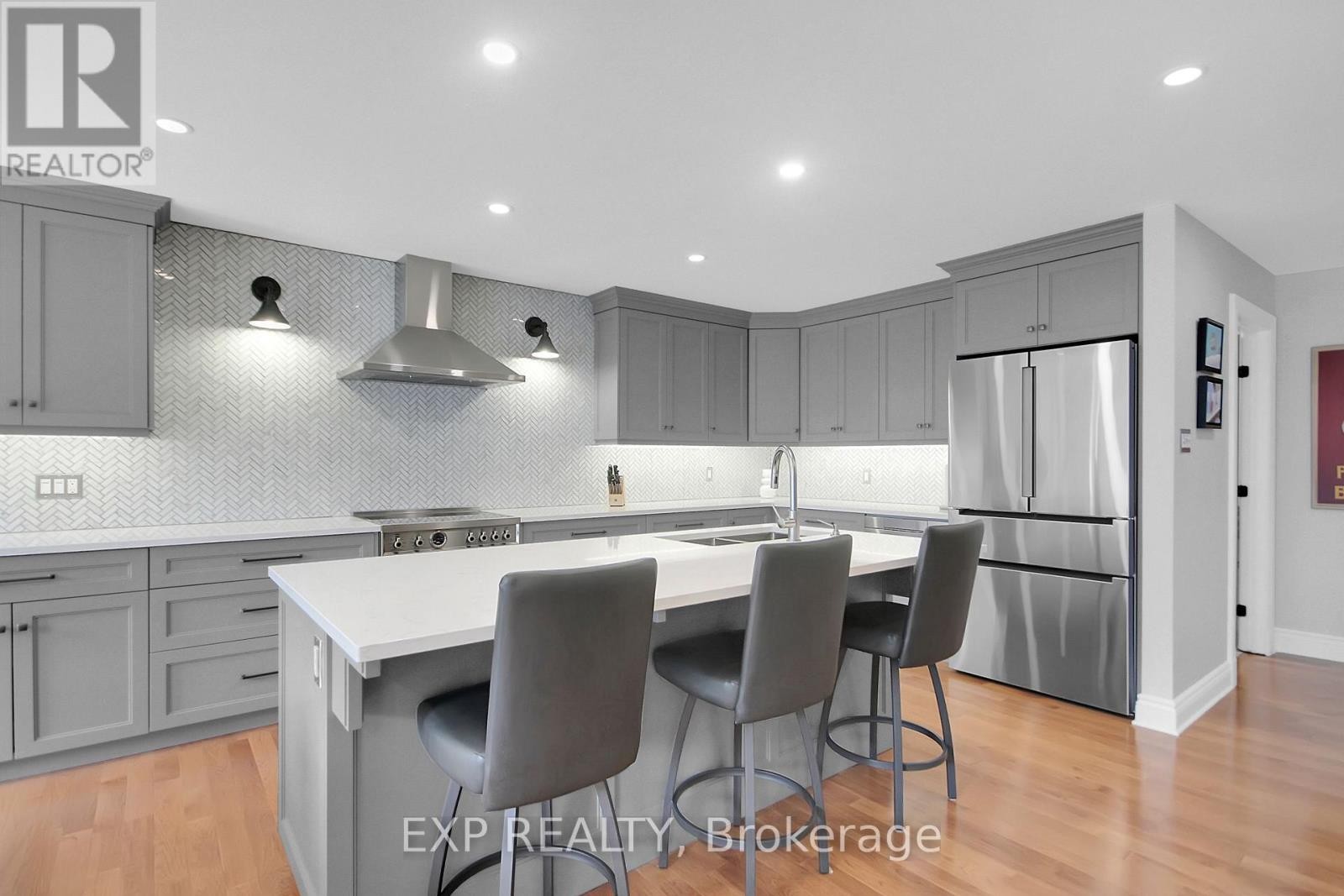 












6202 DEERMEADOW DRIVE

,
Ottawa,




Ontario
K4P1M9

