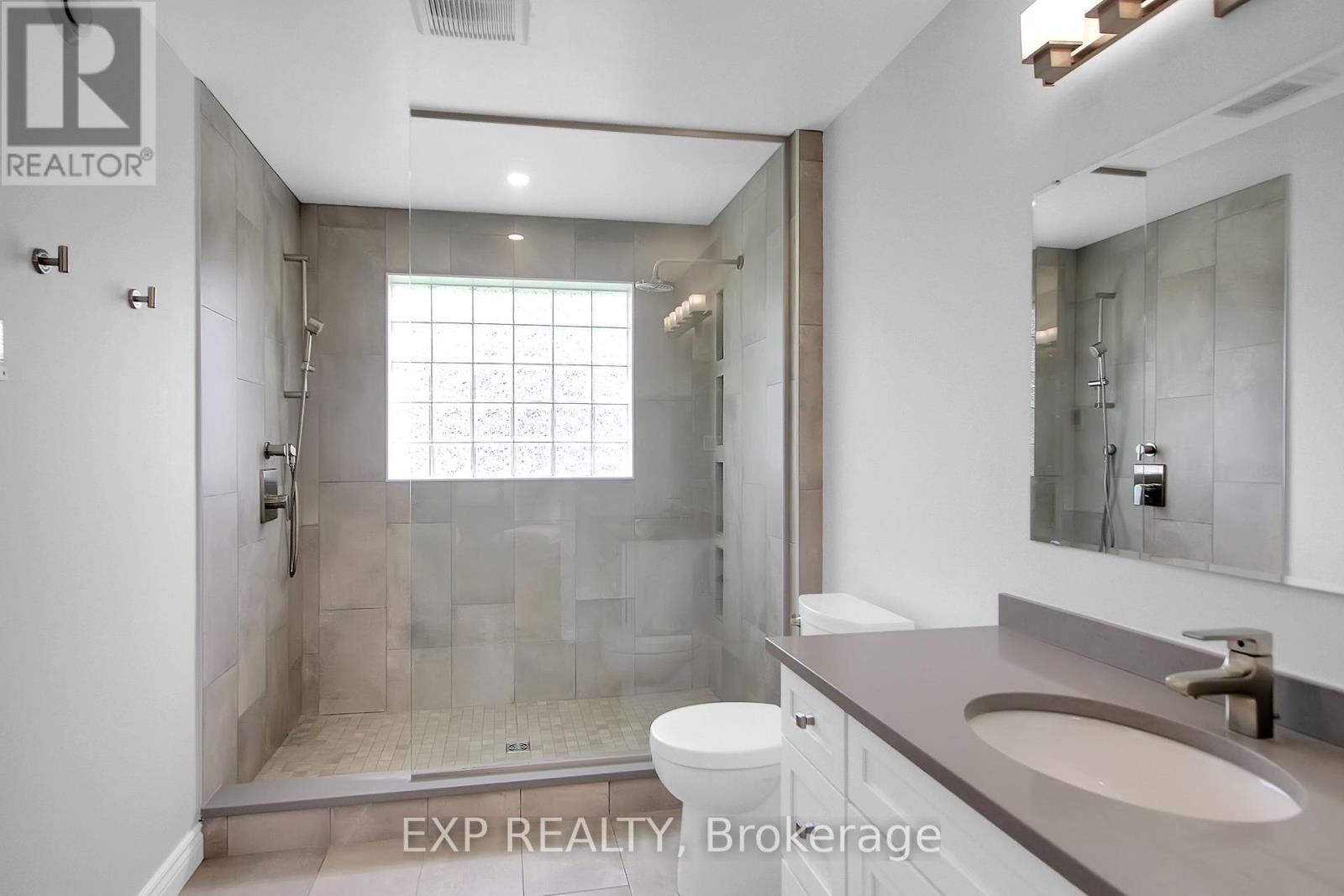 












6202 DEERMEADOW DRIVE

,
Ottawa,




Ontario
K4P1M9

