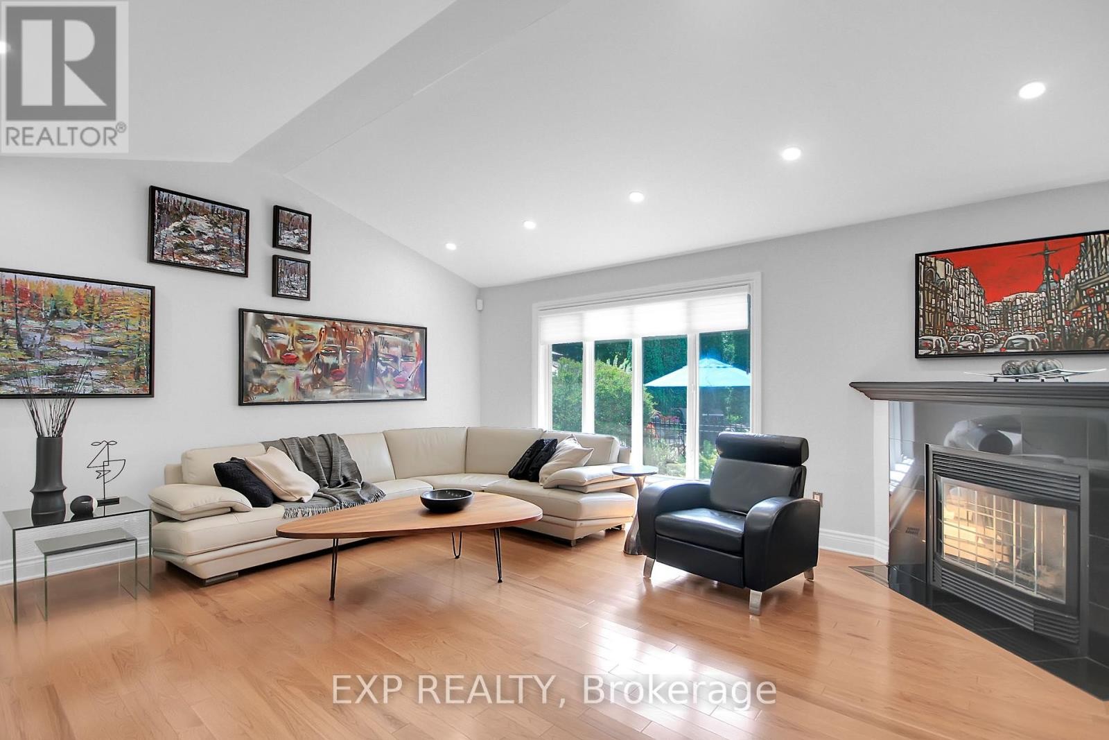 












6202 DEERMEADOW DRIVE

,
Ottawa,




Ontario
K4P1M9

