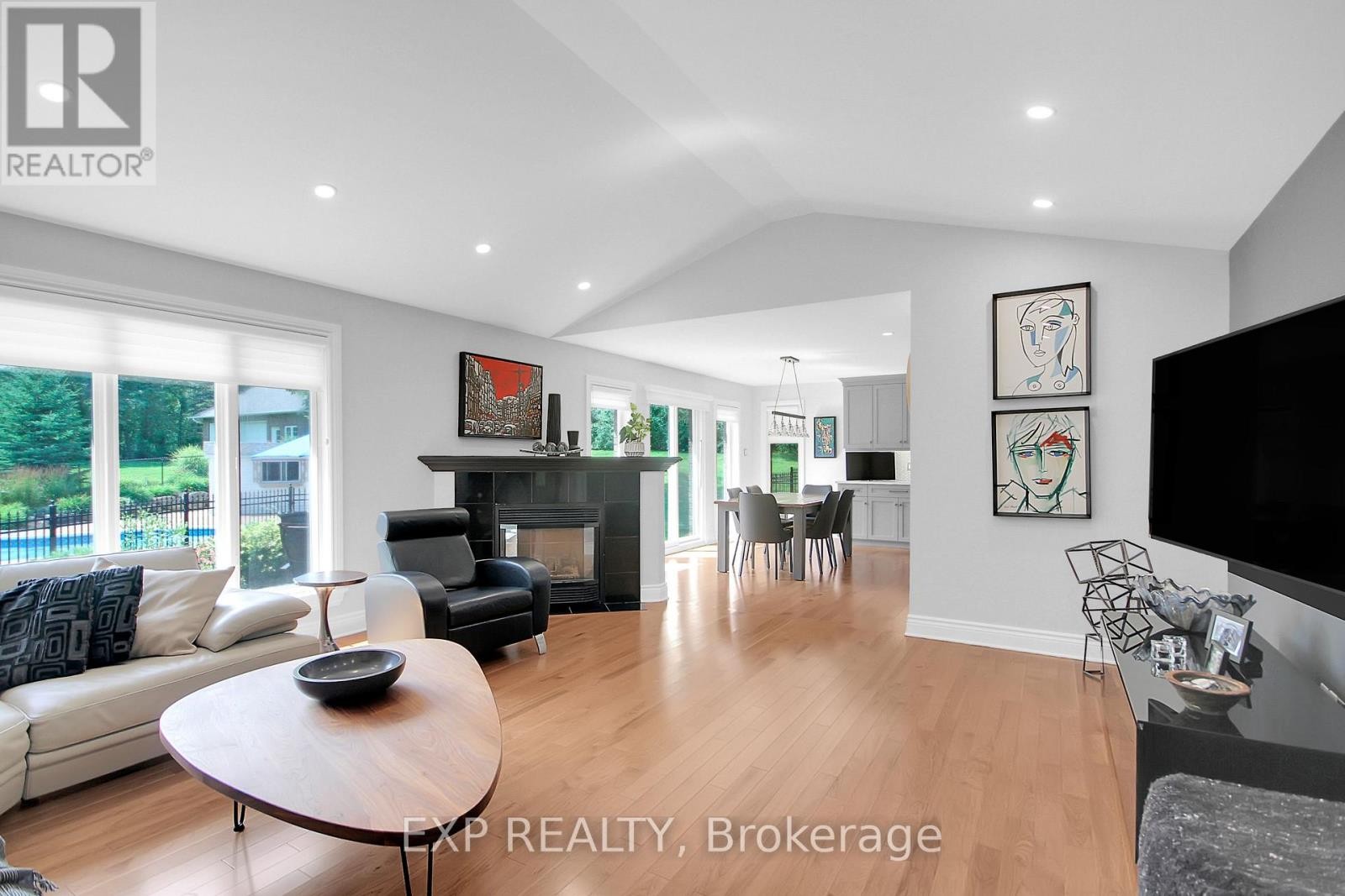 












6202 DEERMEADOW DRIVE

,
Ottawa,




Ontario
K4P1M9

