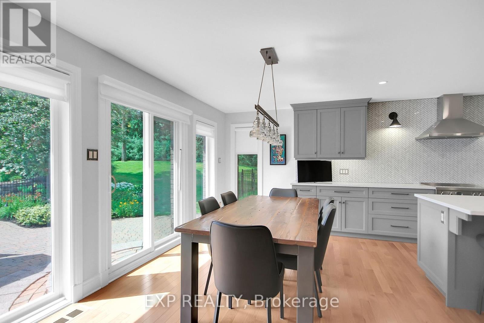 












6202 DEERMEADOW DRIVE

,
Ottawa,




Ontario
K4P1M9

