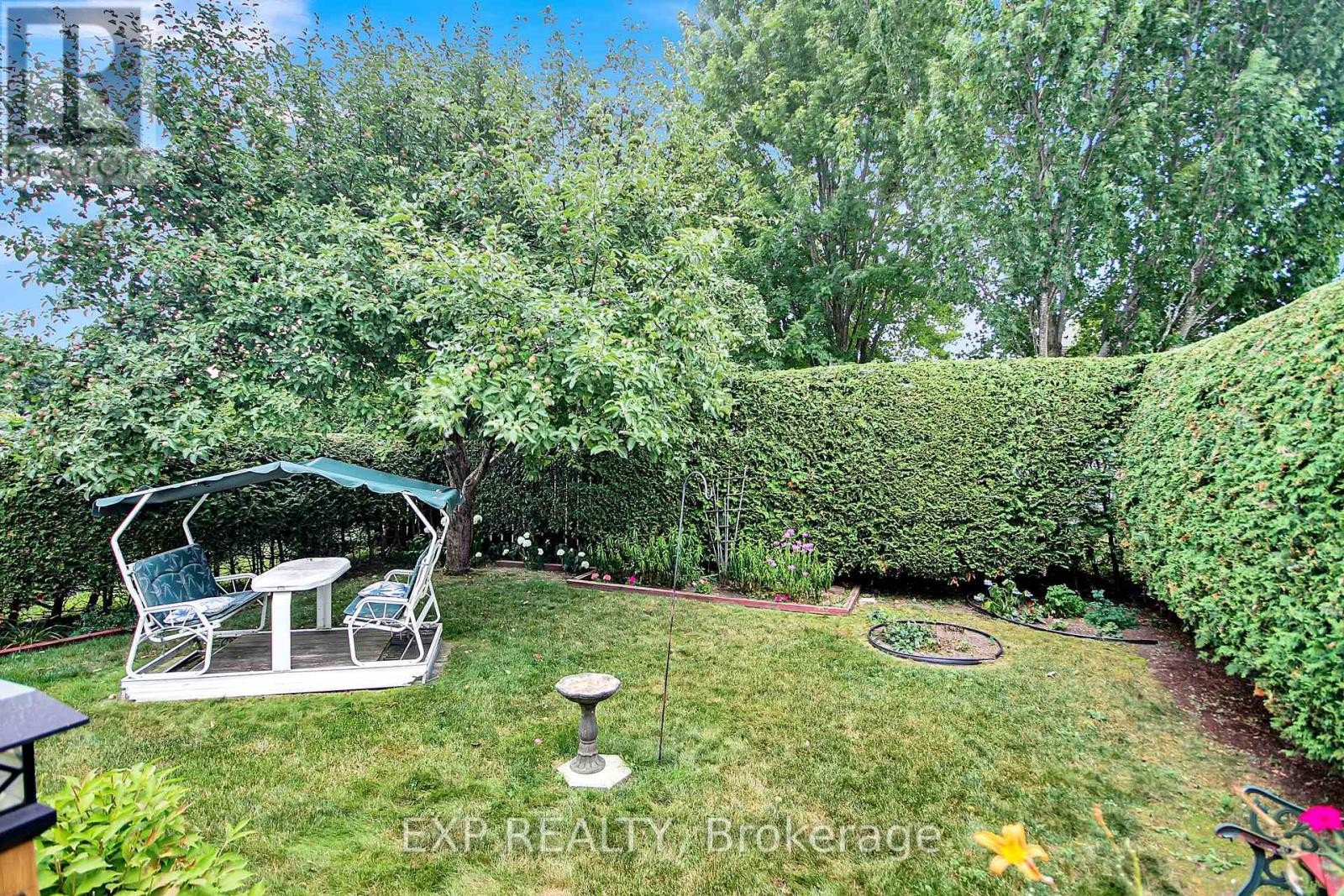 












2104 GARDENWAY DRIVE

,
Ottawa,




Ontario
K4A3K2

