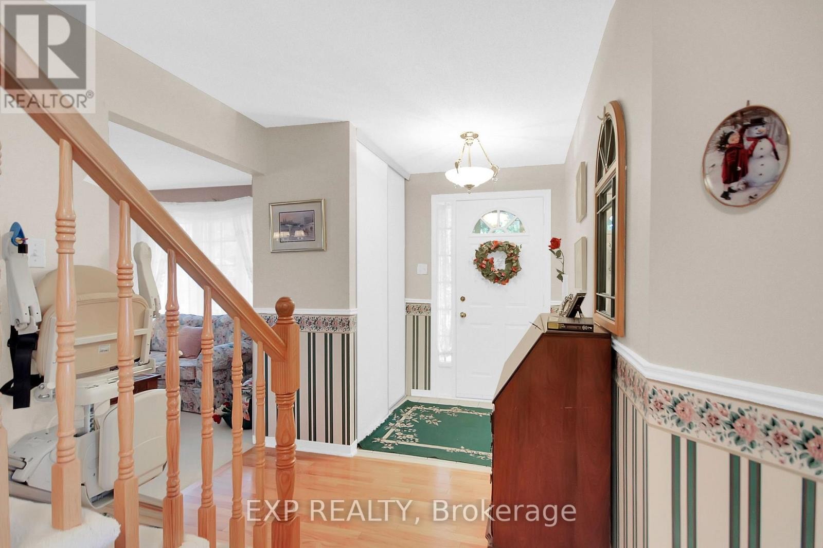 












2104 GARDENWAY DRIVE

,
Ottawa,




Ontario
K4A3K2

