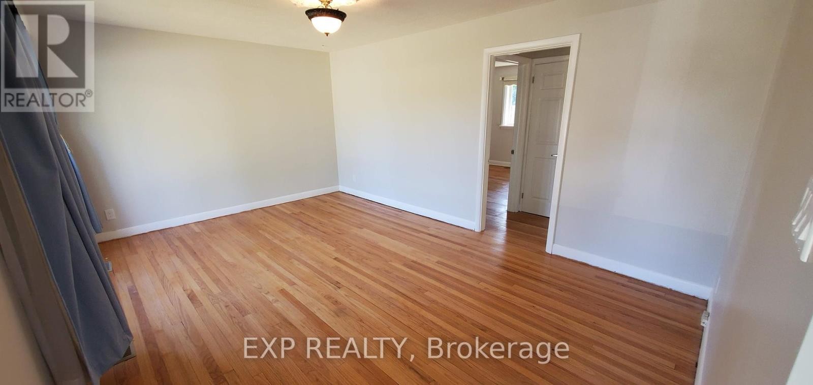 












113 RIDGEFIELD CRESCENT

,
Ottawa,




Ontario
K2H6T4

