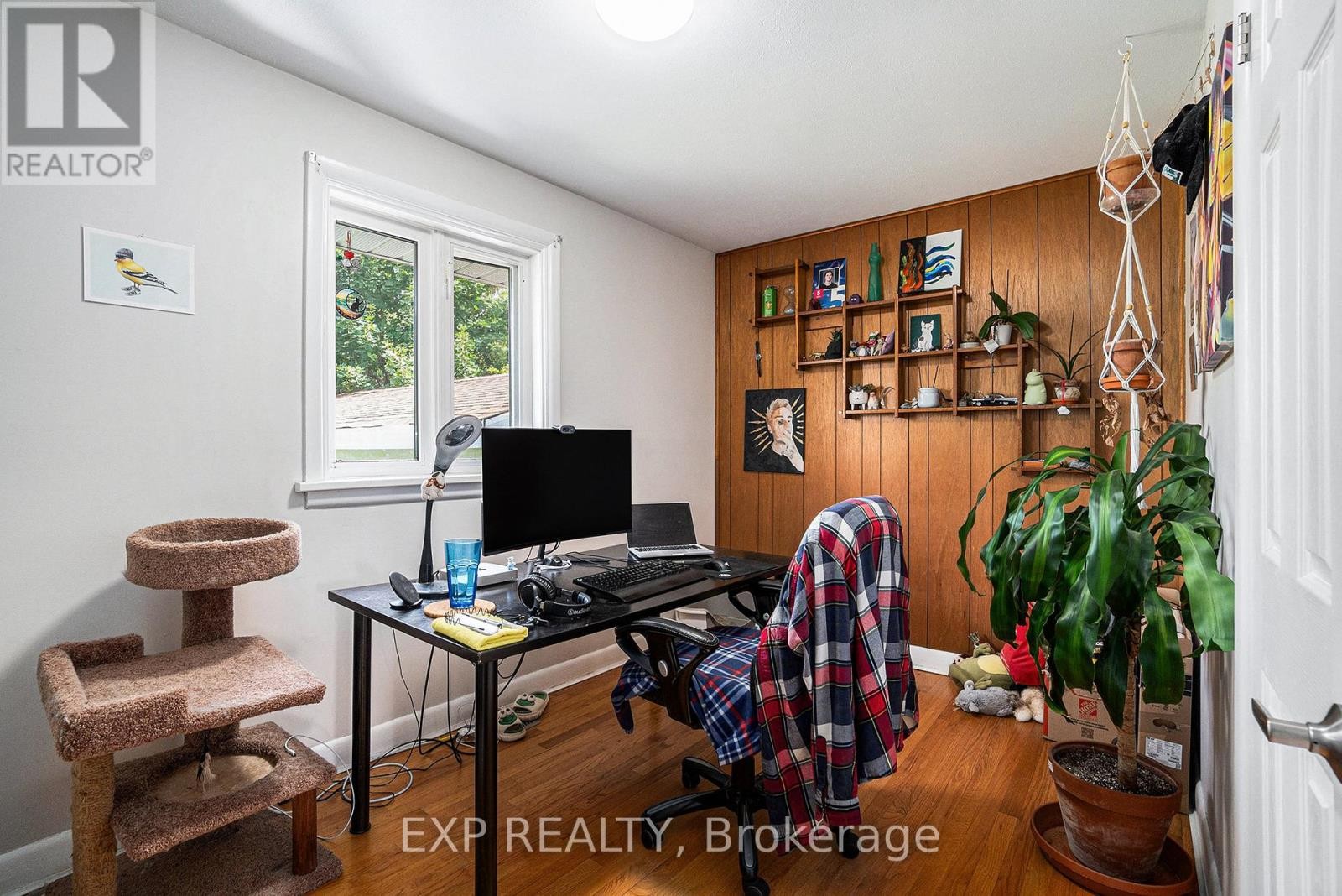 












113 RIDGEFIELD CRESCENT

,
Ottawa,




Ontario
K2H6T4

