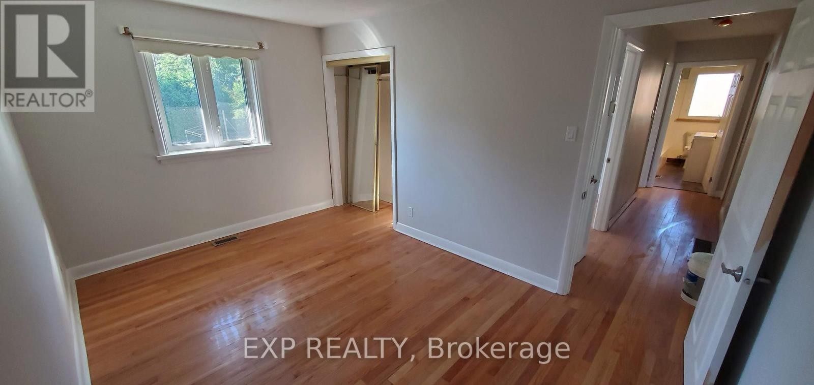 












113 RIDGEFIELD CRESCENT

,
Ottawa,




Ontario
K2H6T4

