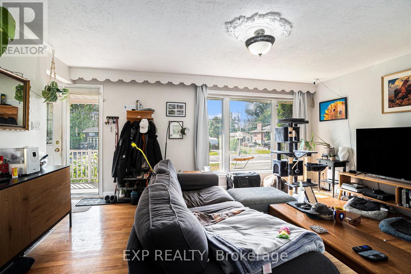 












113 RIDGEFIELD CRESCENT

,
Ottawa,




Ontario
K2H6T4

