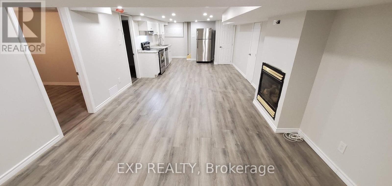 












113 RIDGEFIELD CRESCENT

,
Ottawa,




Ontario
K2H6T4

